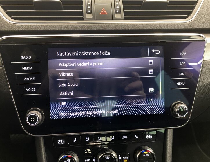 Škoda Superb Liftback 2,0 l 140 kw