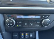 Toyota Auris Kombi 1,6 l 98 kw