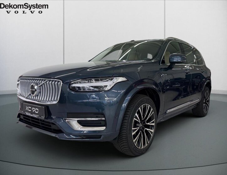 Volvo XC90 SUV / Terénní 2,0 l 335 kw