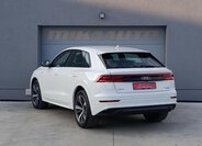Audi Q8 SUV / Terénní 3,0 l 210 kw