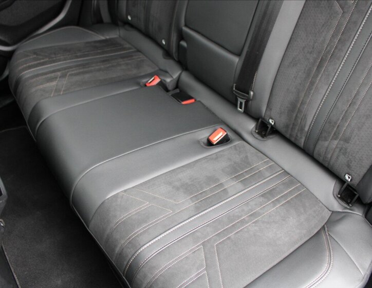 Peugeot 3008 SUV 1,5 l 96 kw