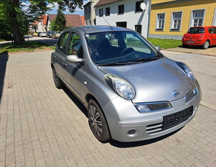 Nissan Micra 1