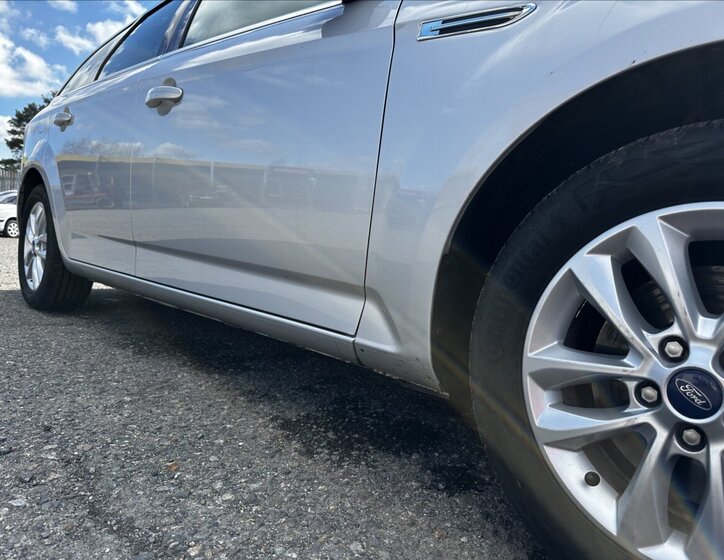 Ford Mondeo Kombi 2,0 l 103 kw