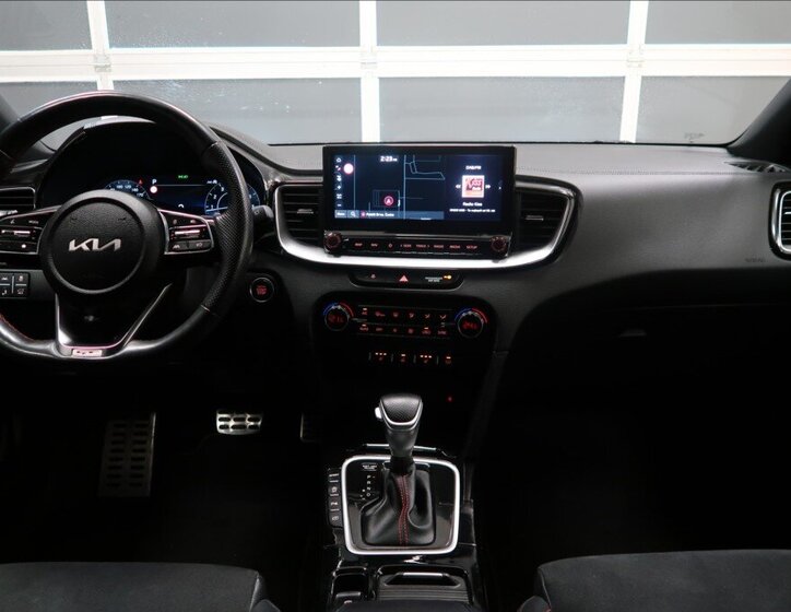 KIA ProCeed Kombi 1,6 l 150 kw