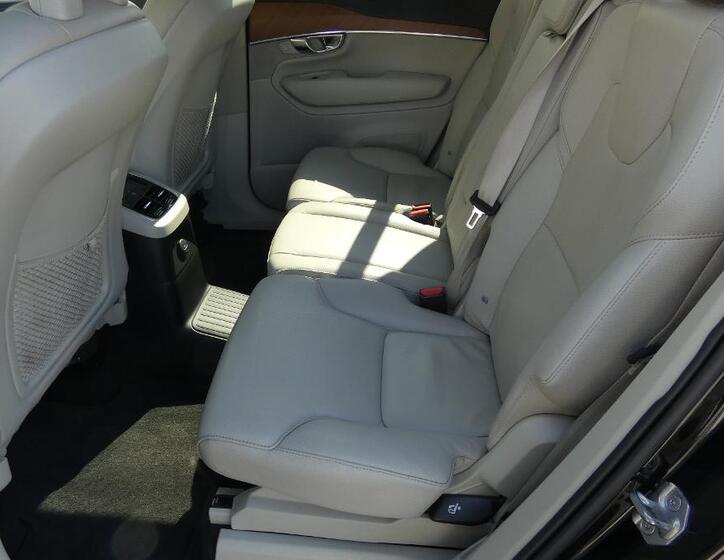 Volvo XC90 18
