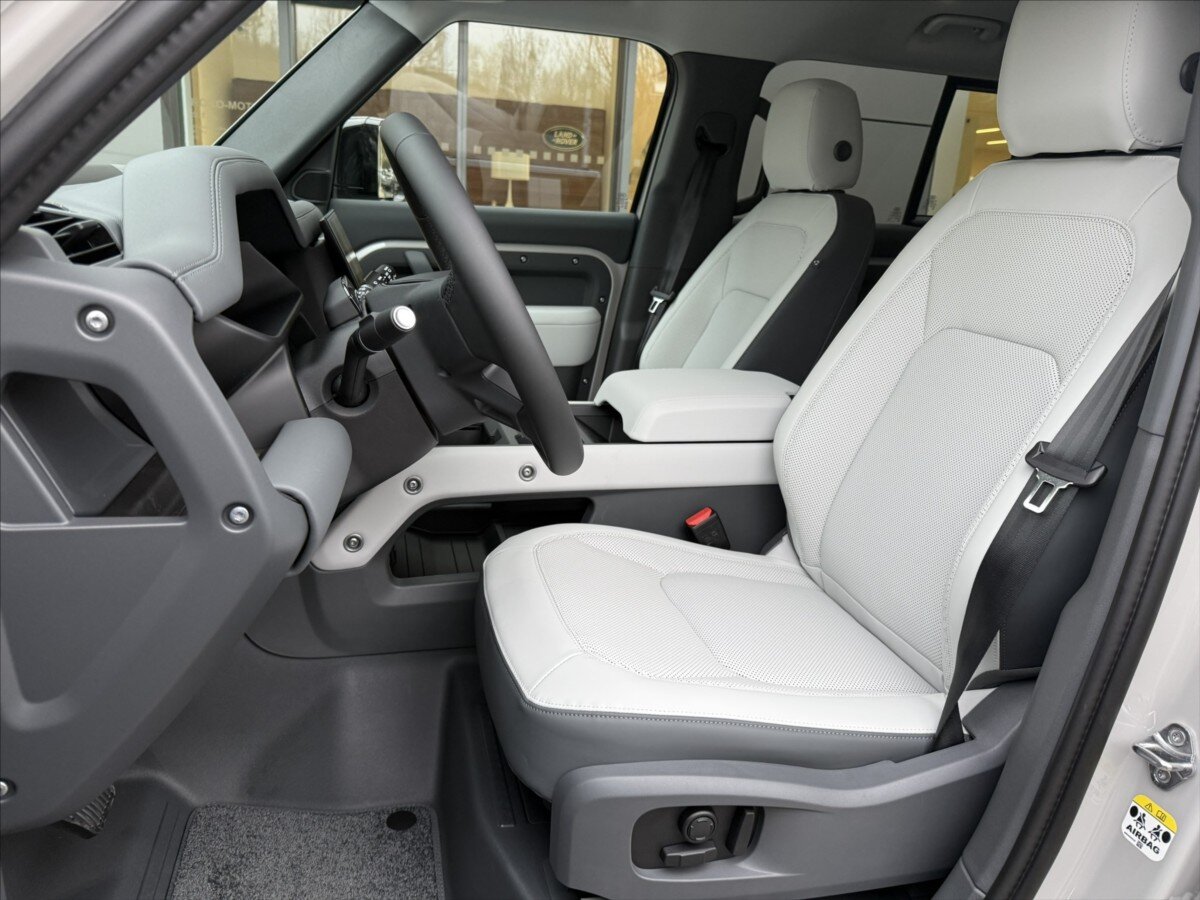 Land Rover Defender SUV / Terénní 3,0 l 184 kw