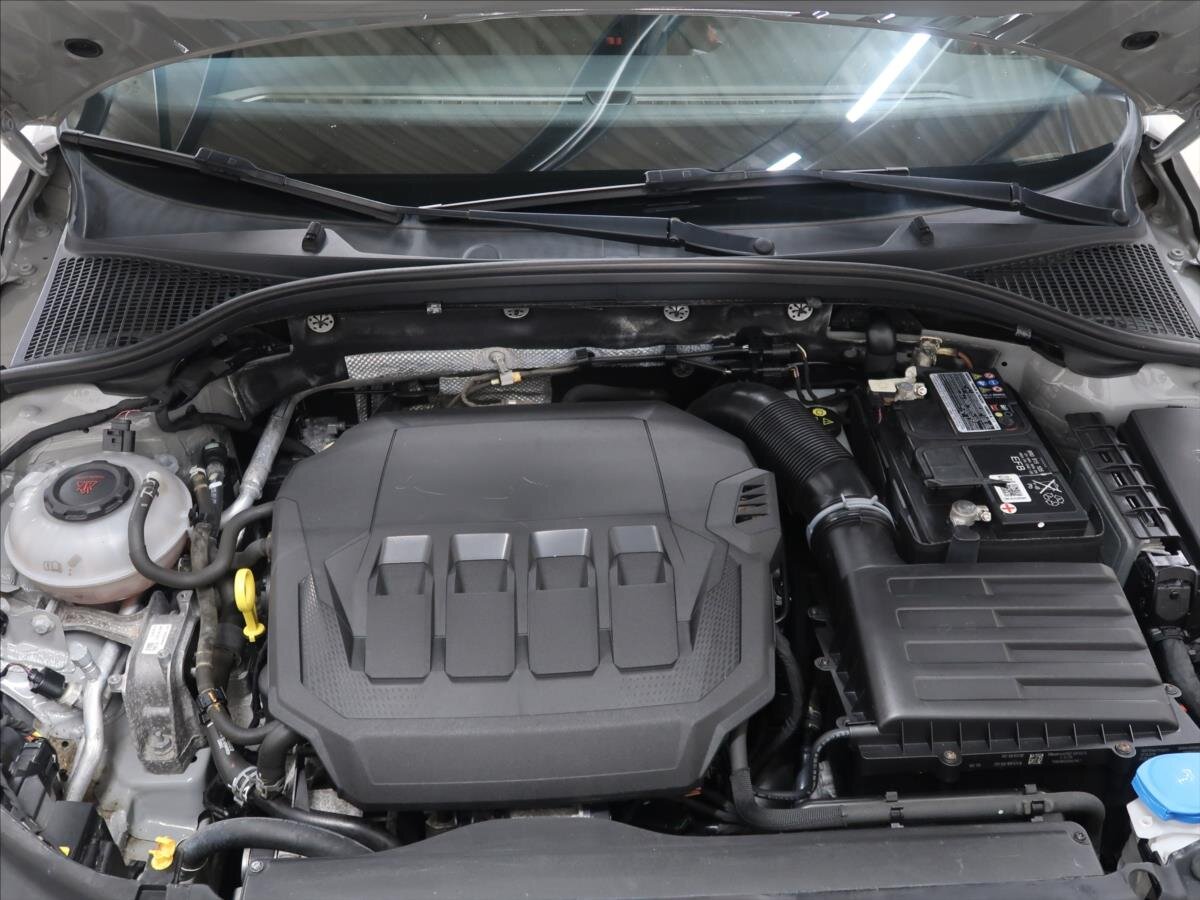 Škoda Octavia Kombi 2,0 l 180 kw