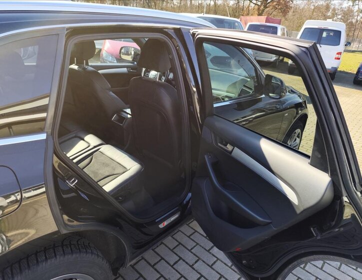 Audi Q5 Kombi 3,0 l 176 kw