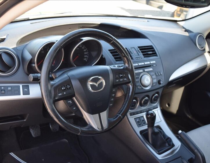Mazda 3 Hatchback 1,6 l 77 kw