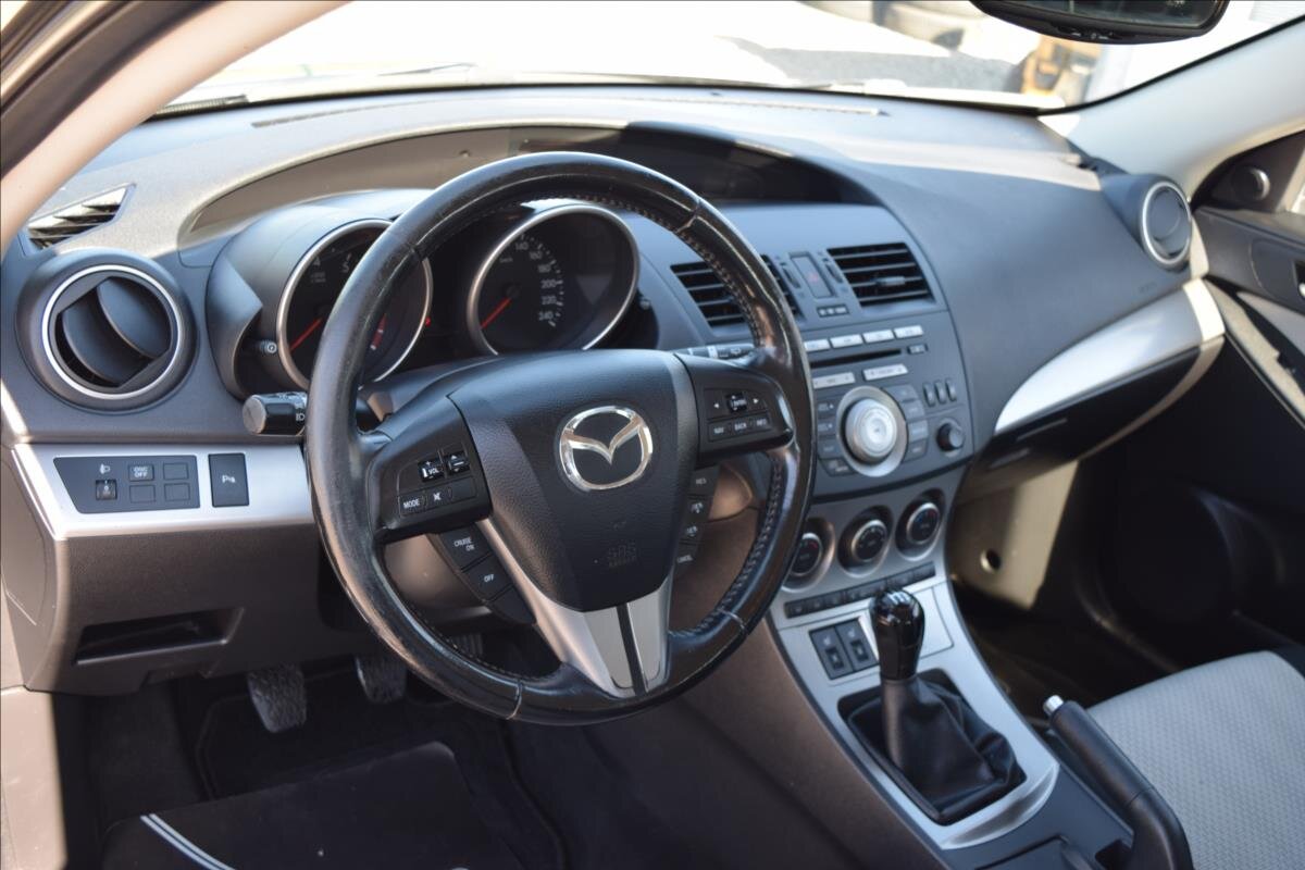 Mazda 3 Hatchback 1,6 l 77 kw