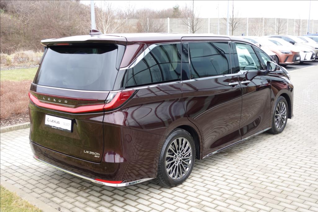 Lexus LM 350h