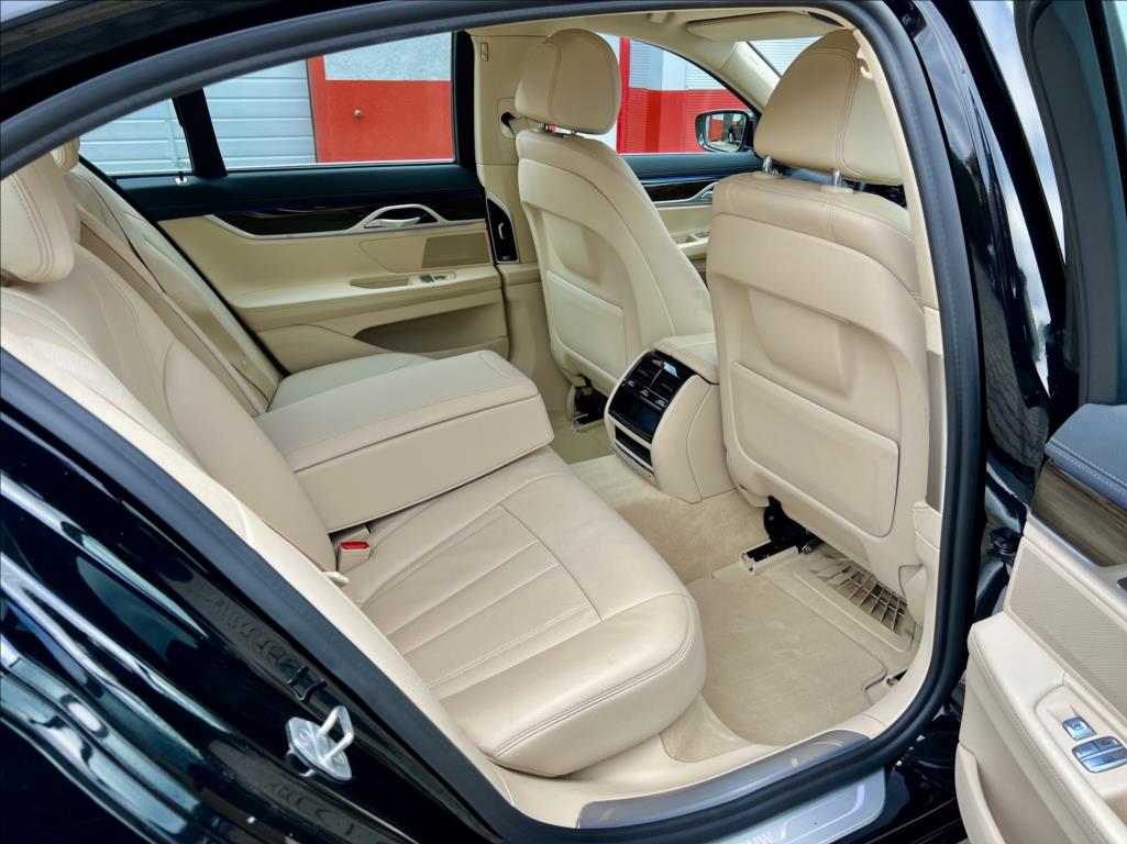 BMW Řada 7