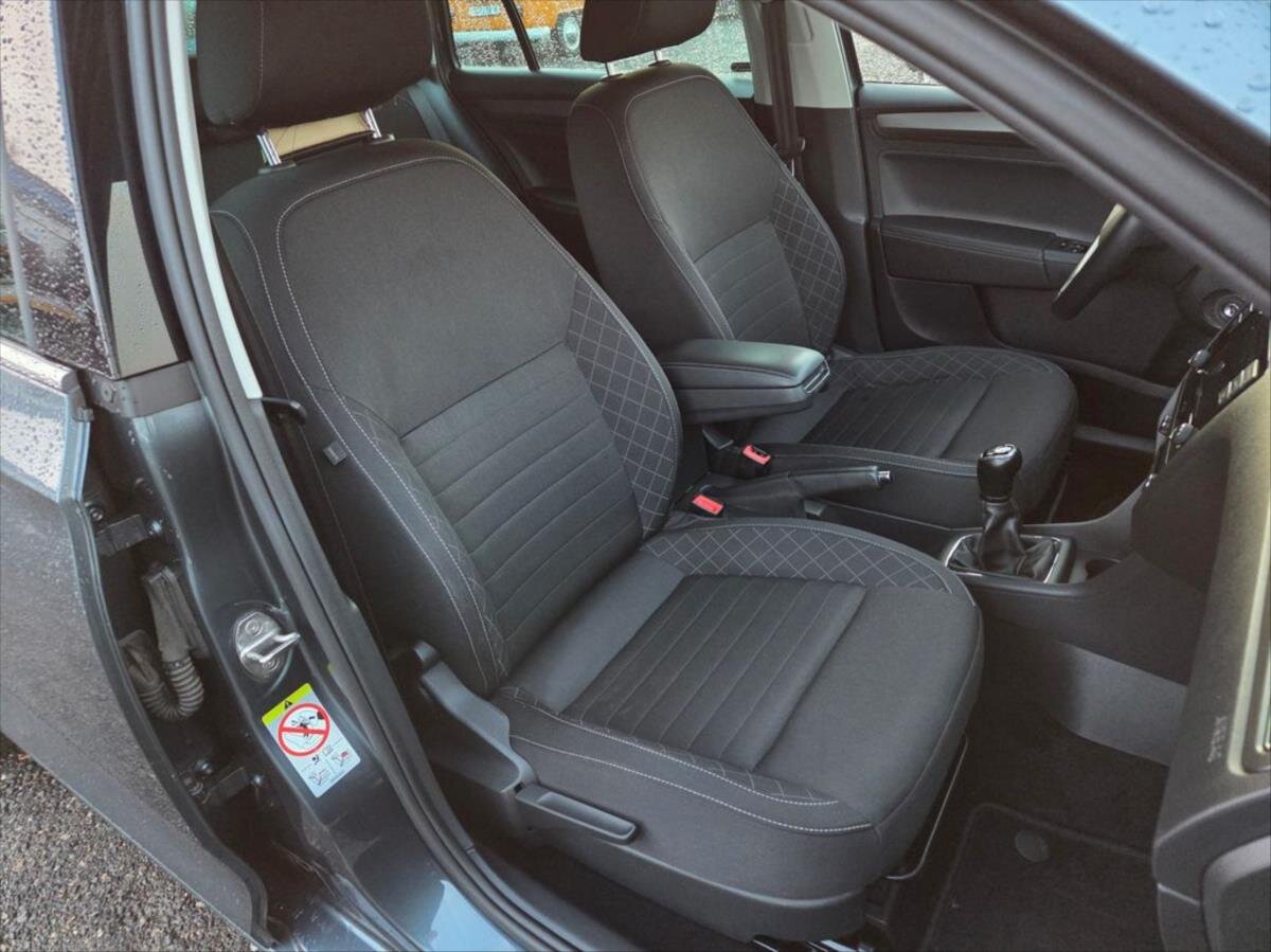 Škoda Rapid Hatchback 999,0 81 kw