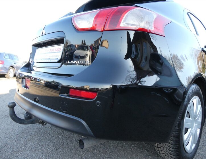 Mitsubishi Lancer Hatchback 1,8 l 105 kw