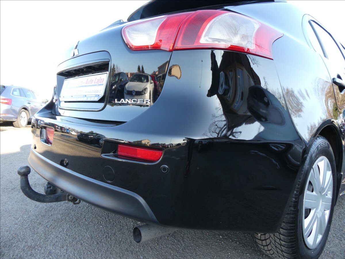 Mitsubishi Lancer Hatchback 1,8 l 105 kw