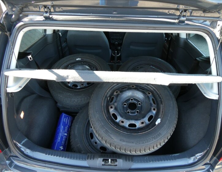 Volkswagen Fox Hatchback 1,2 l 40 kw