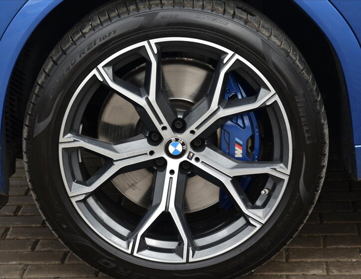 BMW X6 SUV / Terénní 4,4 l 390 kw