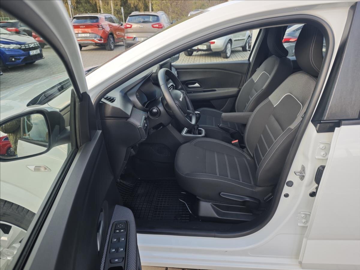 Dacia Sandero Hatchback 999,0 67 kw