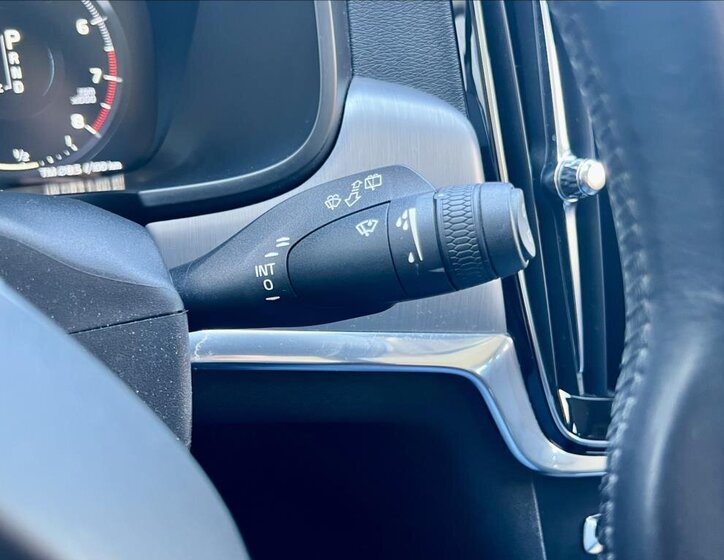 Volvo V90 Kombi 2,0 l 140 kw