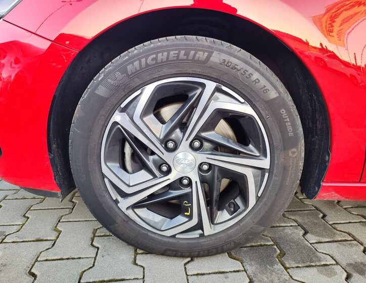 Hyundai i30 Kombi 998,0 88 kw