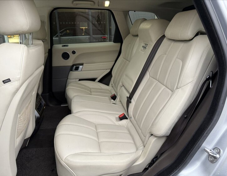 Land Rover Range Rover Sport SUV 4,4 l 250 kw