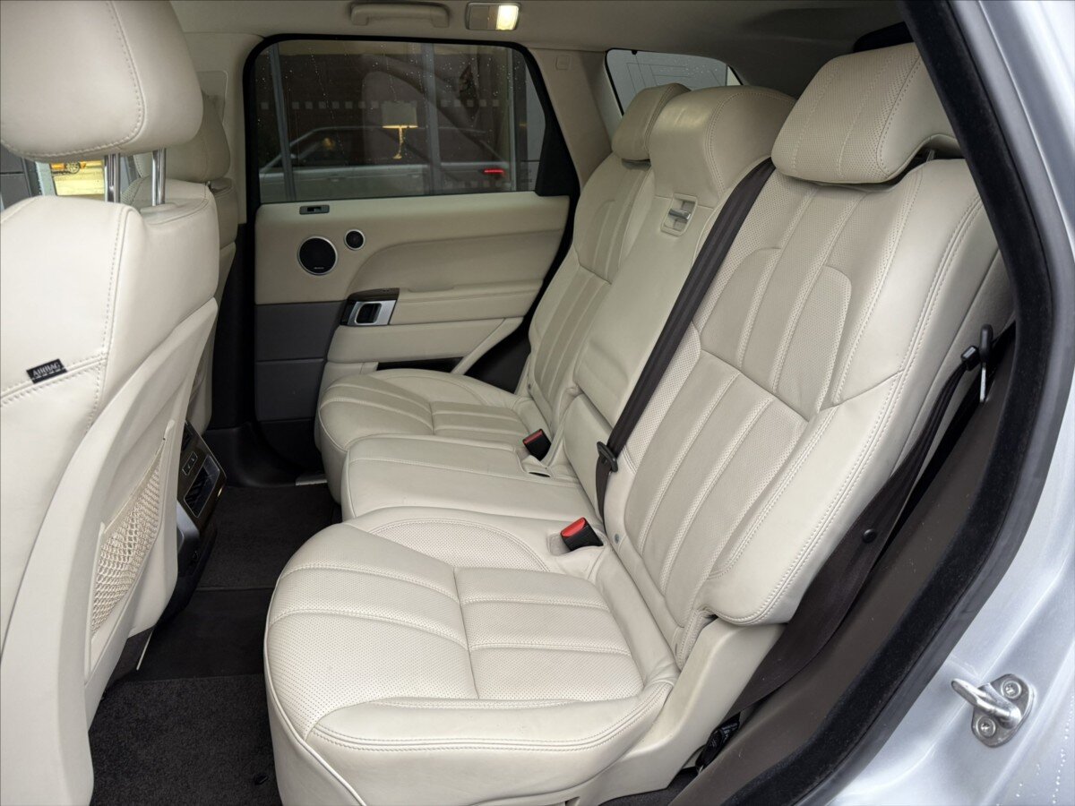 Land Rover Range Rover Sport SUV 4,4 l 250 kw