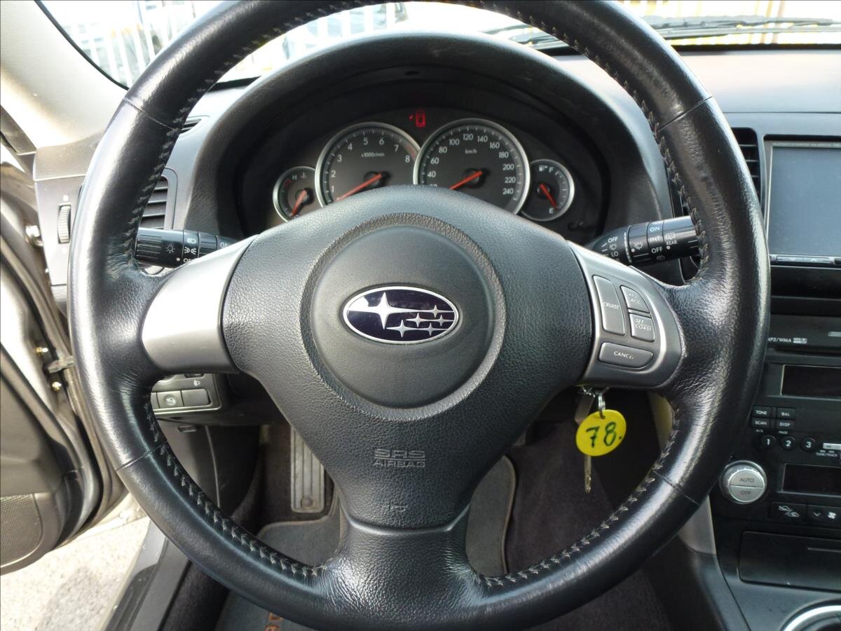 Subaru Legacy Kombi 2,0 l 121 kw