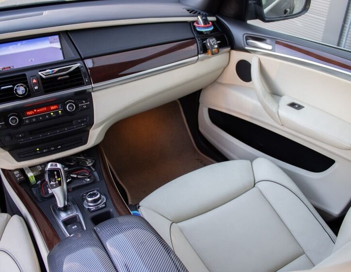 BMW X5 SUV / Terénní 3,0 l 225 kw