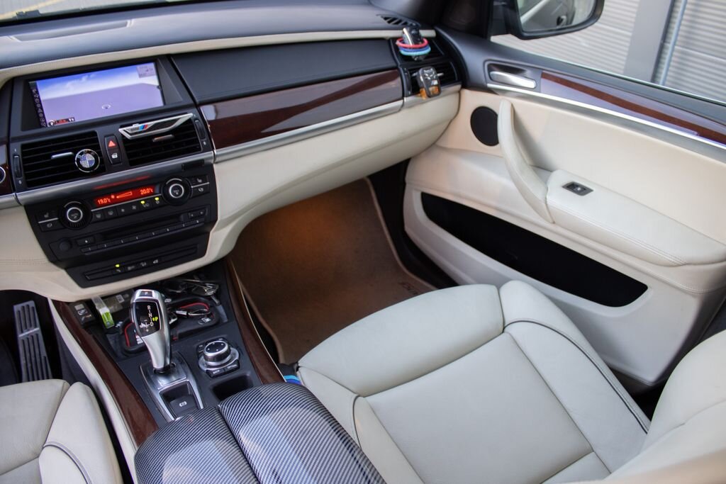 BMW X5 SUV / Terénní 3,0 l 225 kw