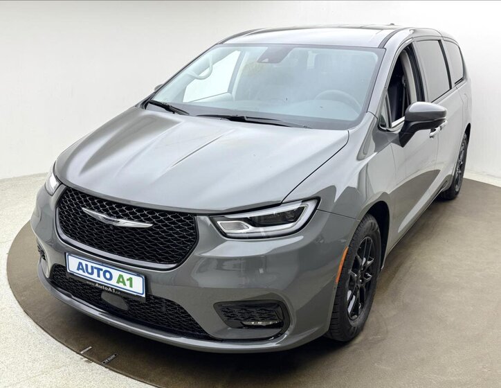 Chrysler Pacifica MPV 3,6 l 214 kw