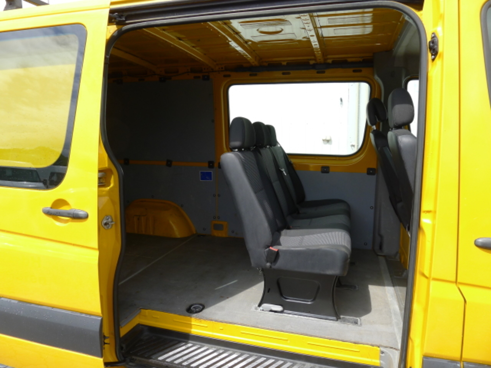 Mercedes-Benz Sprinter 8