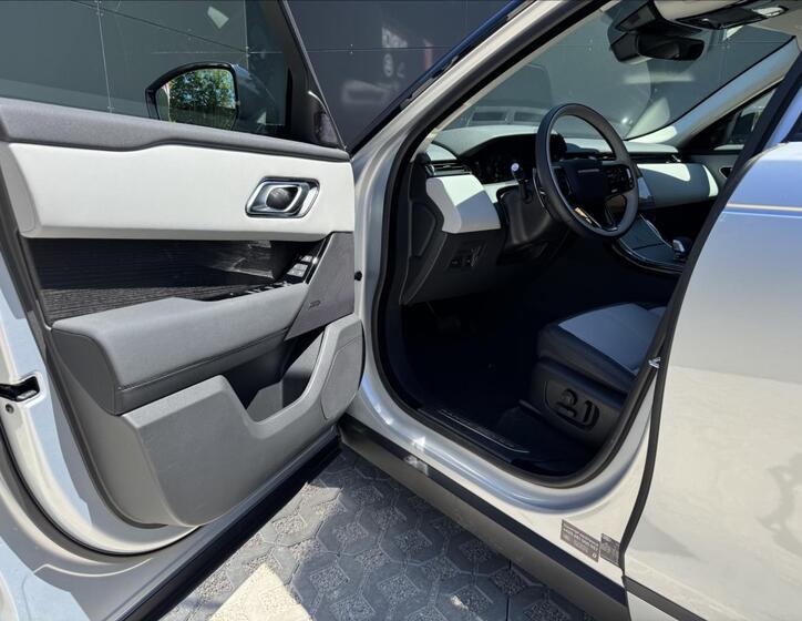 Land Rover Range Rover Velar 10