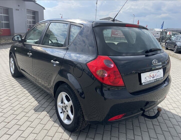 KIA Ceed Hatchback 1,4 l 80 kw