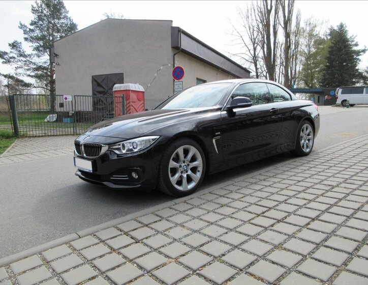BMW Řada 4 Kabriolet 2,0 l 135 kw