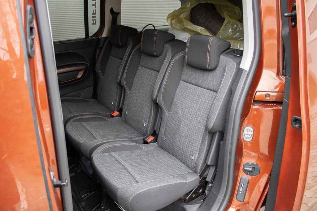 Peugeot Rifter VAN-Minibus 1,5 l 96 kw