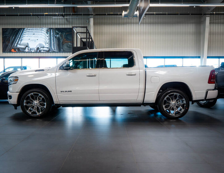 Dodge RAM Pick-up 5,7 l 291 kw