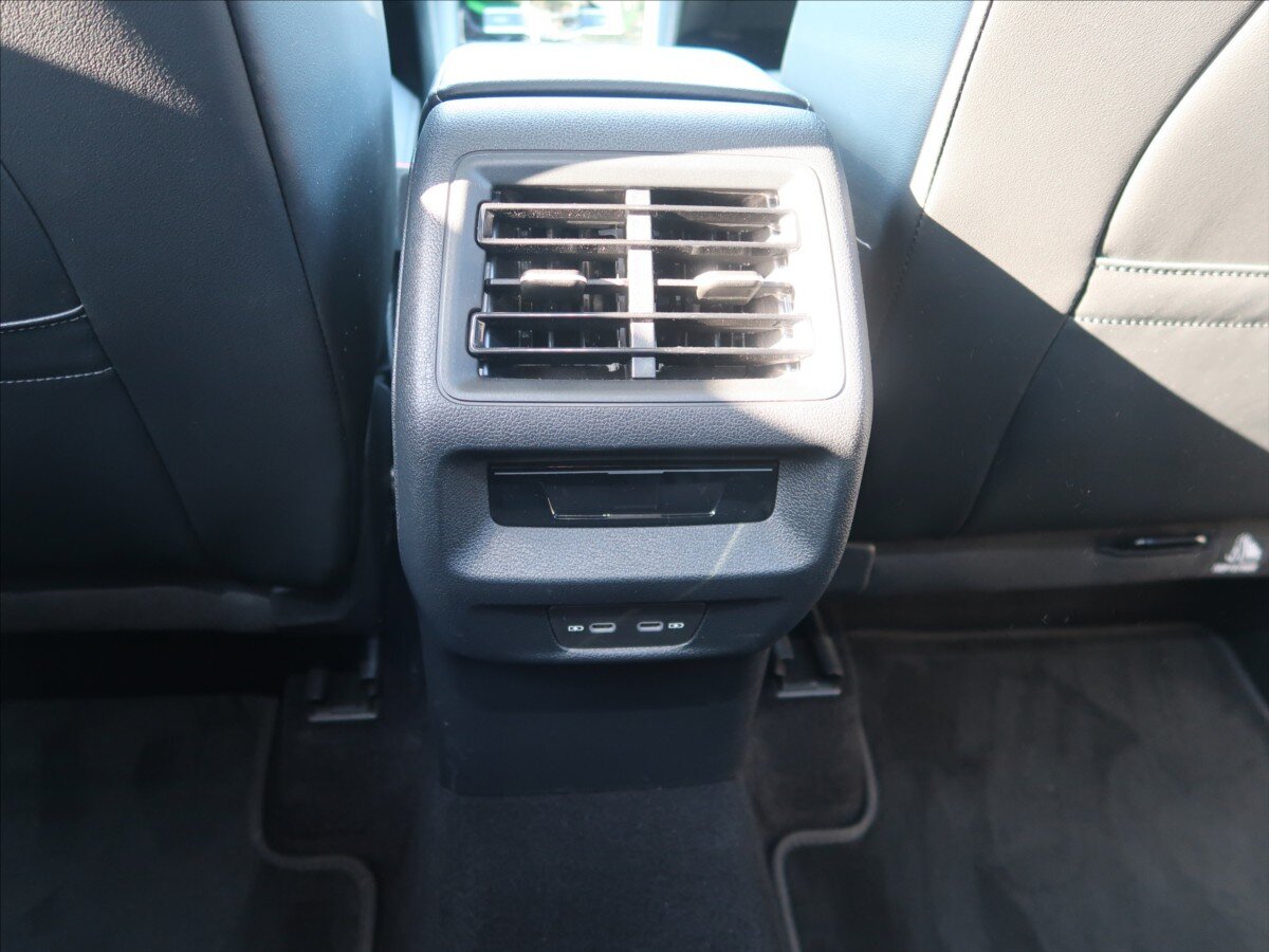 Volkswagen Tayron SUV / Terénní 1,5 l 110 kw