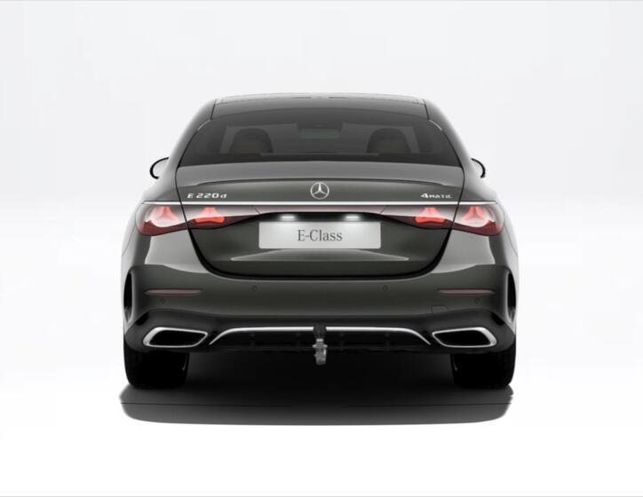 Mercedes-Benz Třídy E 5