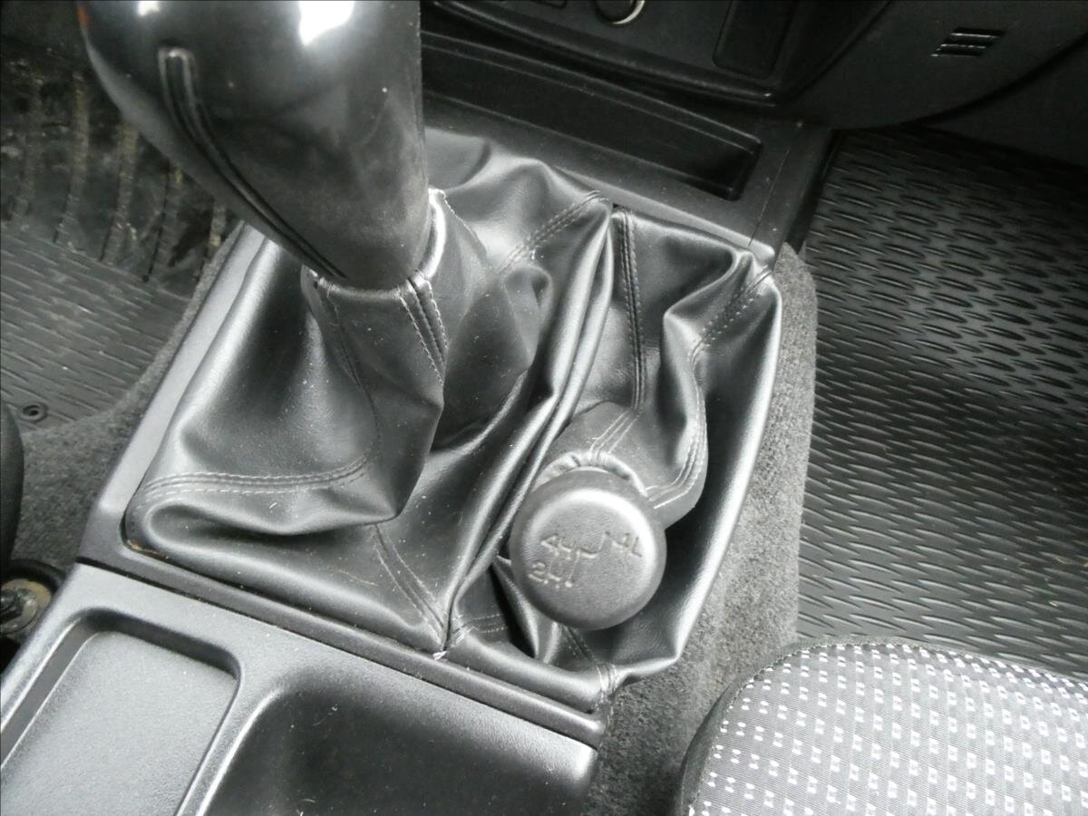 Mitsubishi L200 Pick-up 2,5 l 100 kw