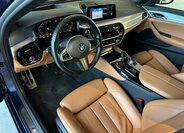 BMW Řada 5 Kombi 3,0 l 195 kw