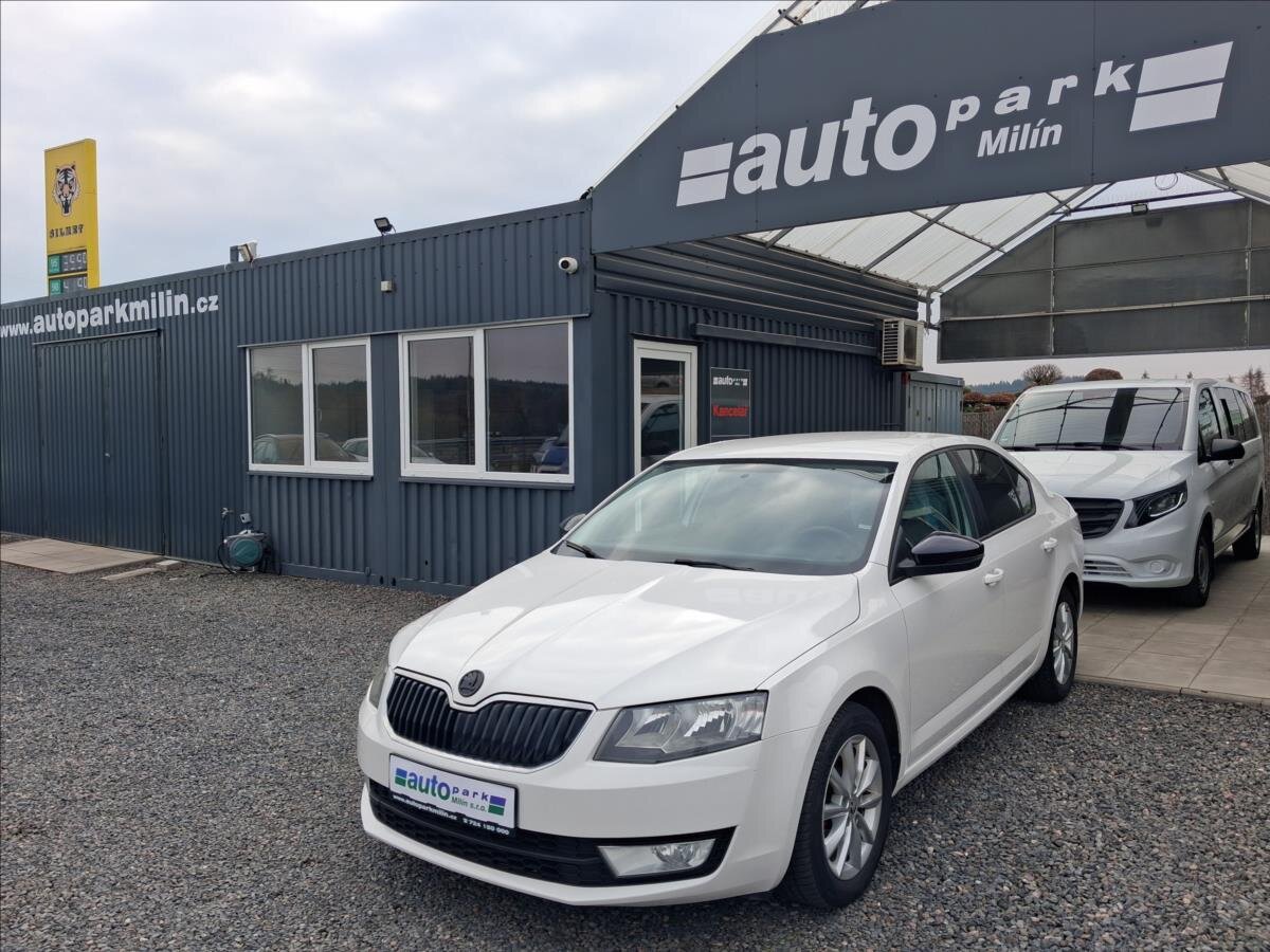 Škoda Octavia Sedan / Limuzína 1,6 l 66 kw