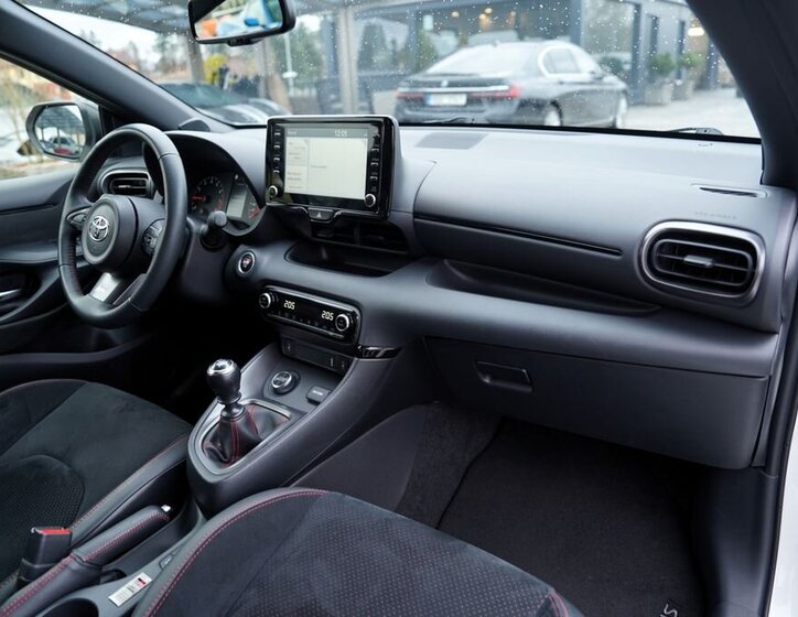 Toyota Ostatní Hatchback 1,6 l 192 kw