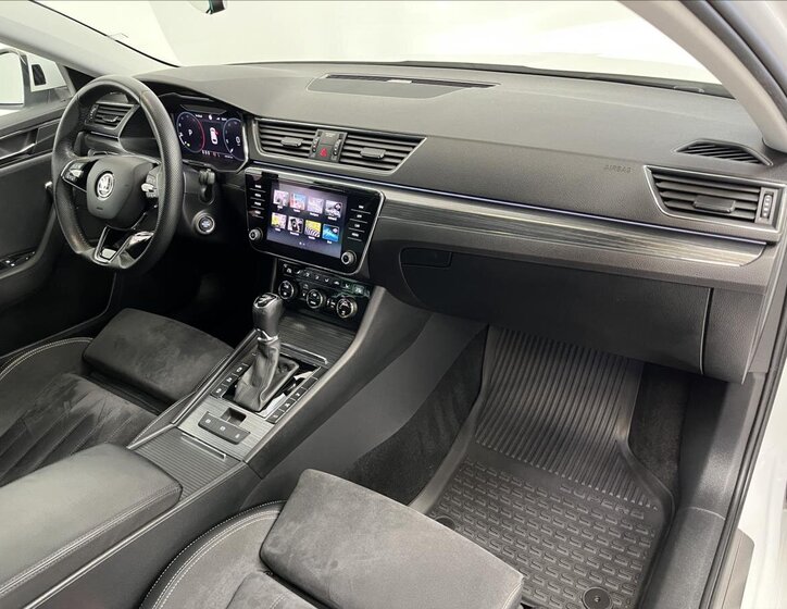 Škoda Superb 23