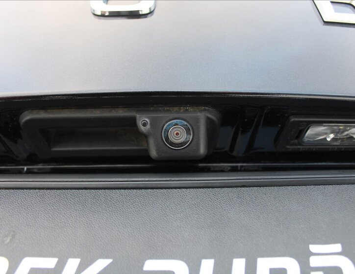 Škoda Karoq SUV / Terénní 1,5 l 110 kw