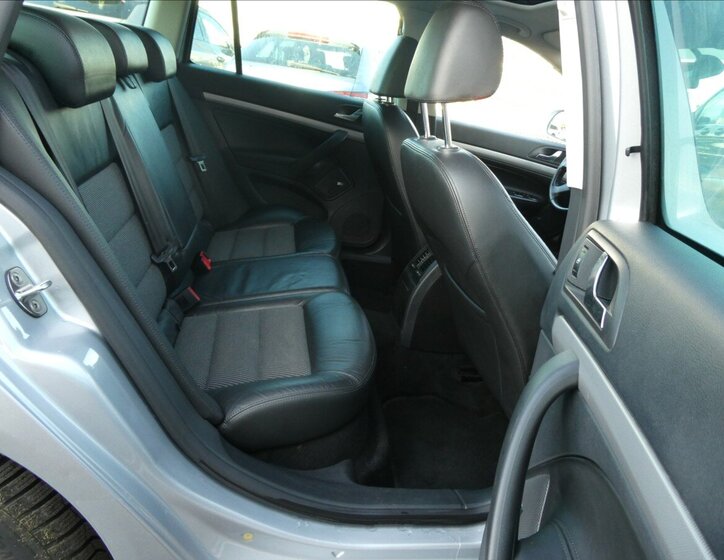 Škoda Octavia Kombi 2,0 l 103 kw