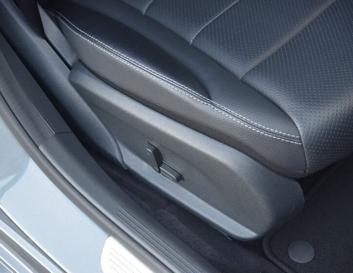 Mercedes-Benz Třídy C Sedan / Limuzína 2,1 l 125 kw