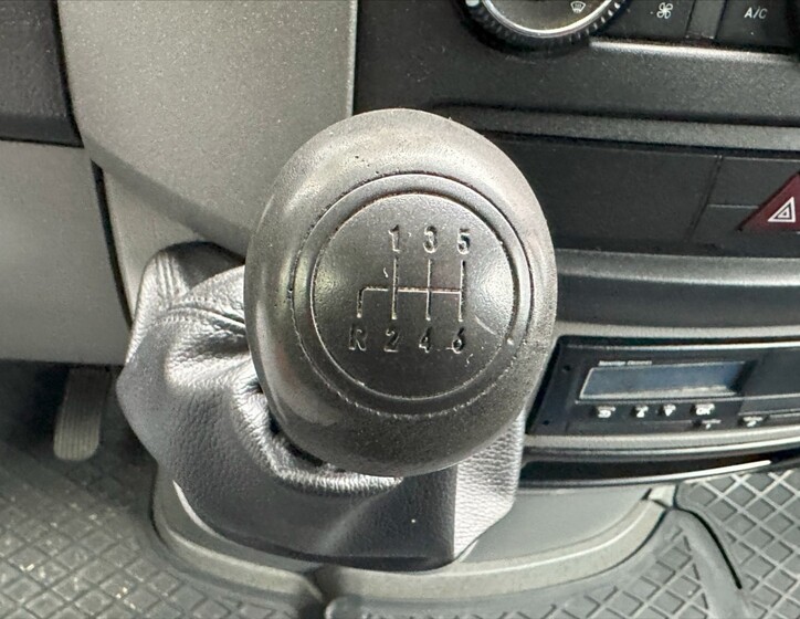 Mercedes-Benz Sprinter 21