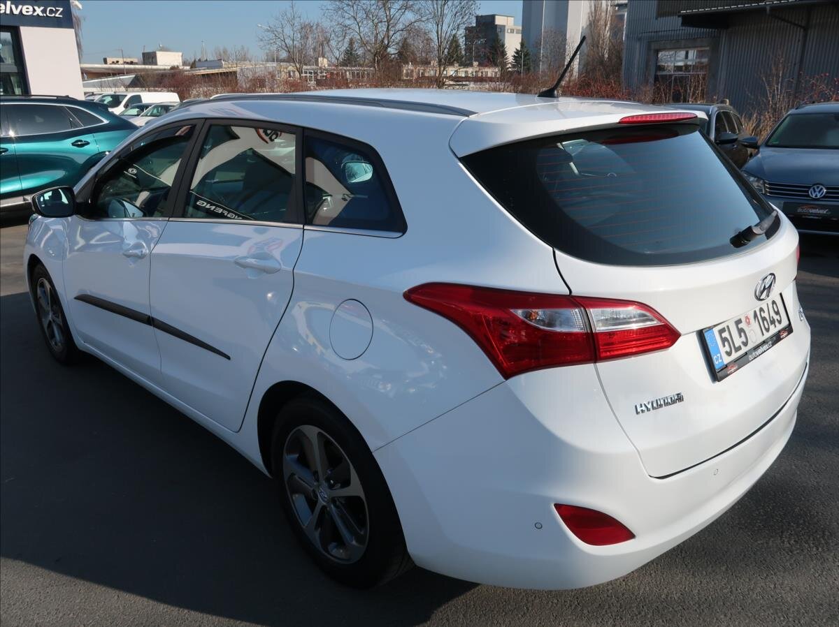 Hyundai i30 Kombi 1,6 l 88 kw