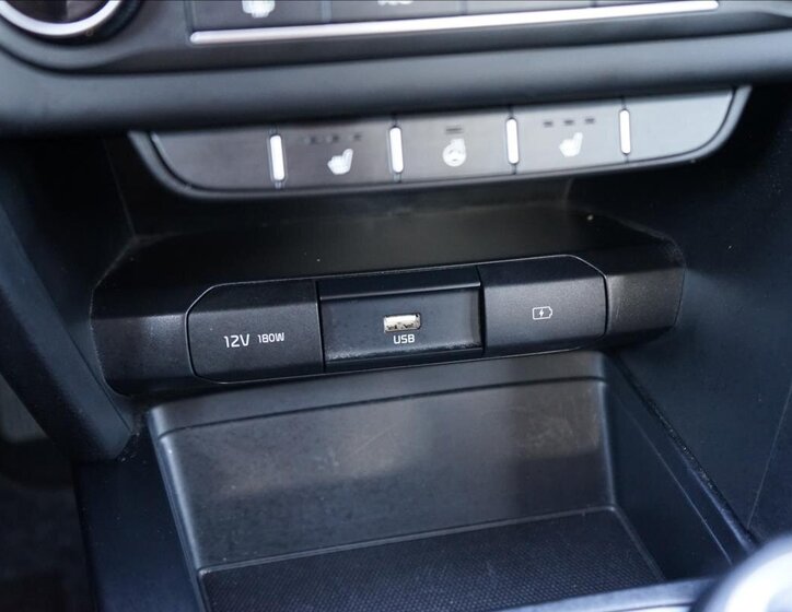 KIA Ceed Hatchback 998,0 73 kw