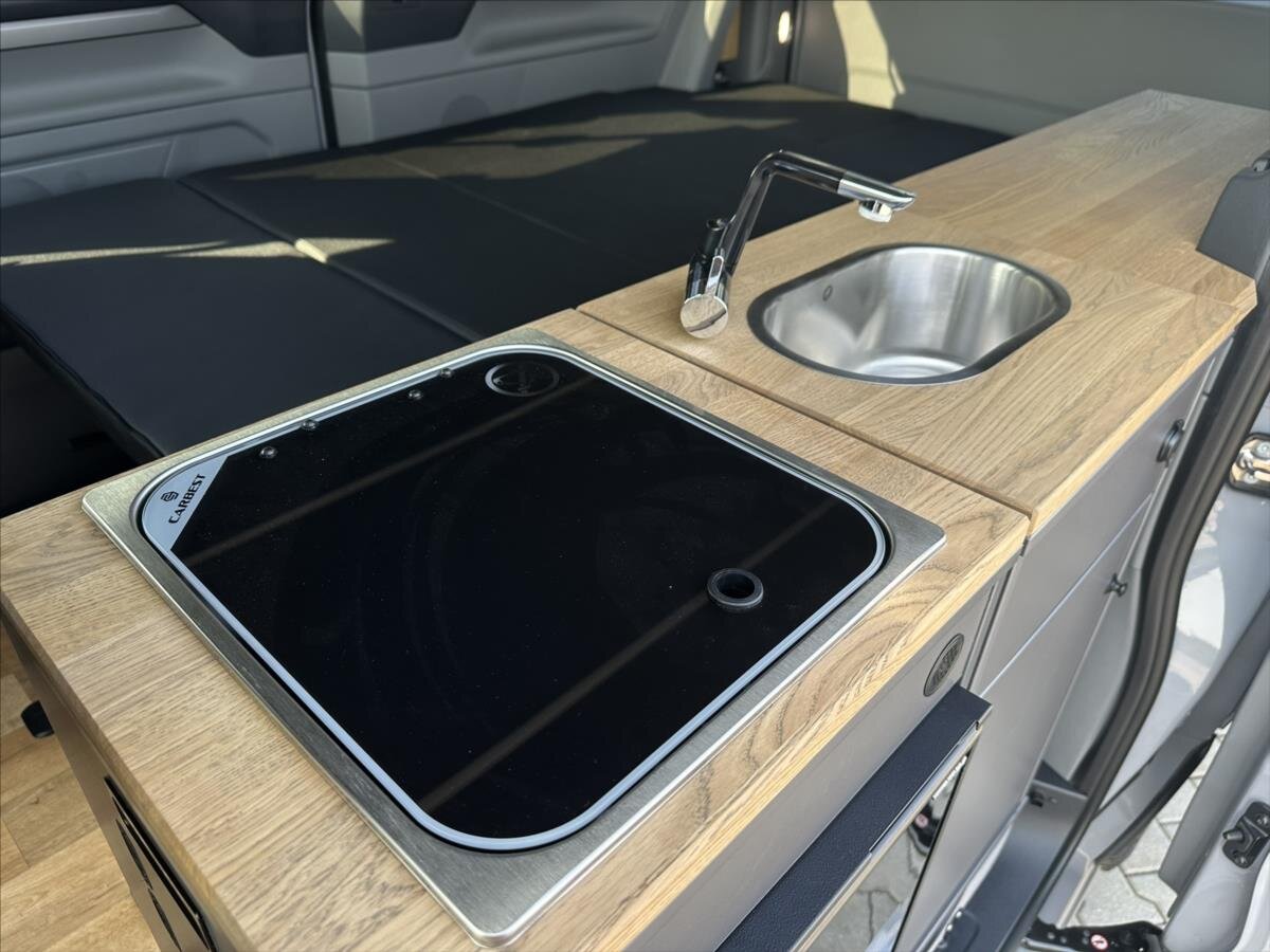 Ford Tourneo Custom Kombi 2,0 l 125 kw